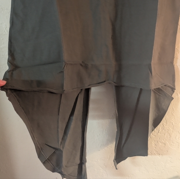 Widow Olive Downtown Tall Tank Top NWT's - Picture 10 of 17